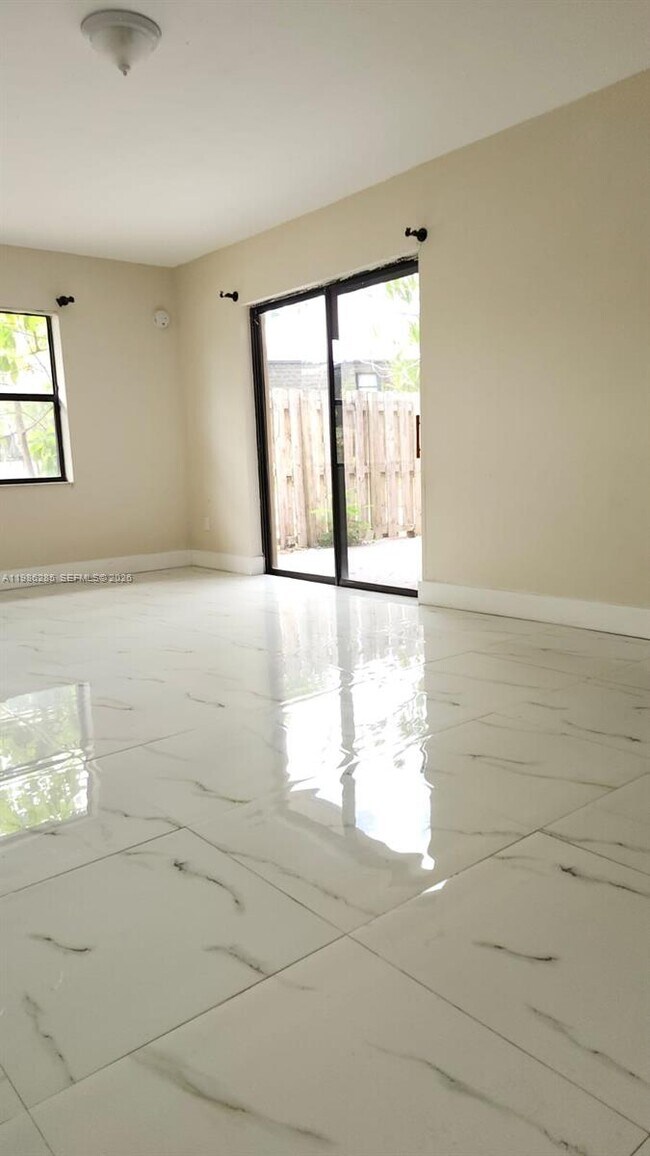 Building Photo - 14293 SW 94th Cir Ln