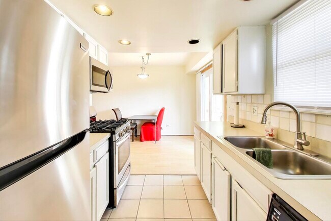 Building Photo - 1018 Pheasant Run Ln