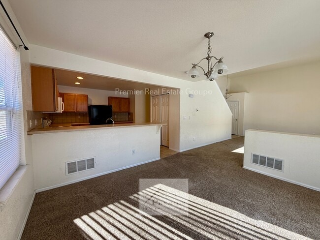 Building Photo - 7395 Creekfront Dr