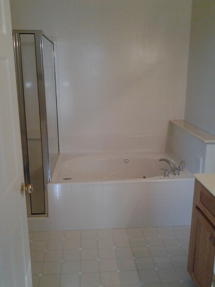 Building Photo - 2769 West Blvd