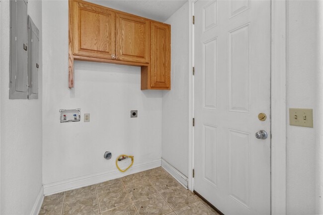 Building Photo - 7088 County Rd 659