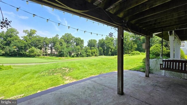 Building Photo - 10626 Hillingdon Rd