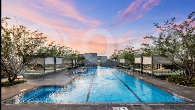 Building Photo - 7120 E Kierland Blvd