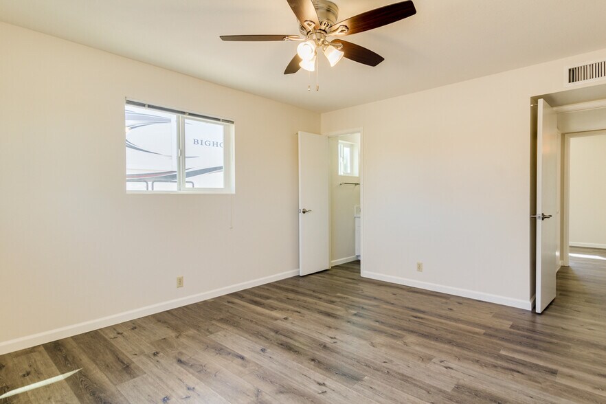 Building Photo - 5333 E Adobe Rd