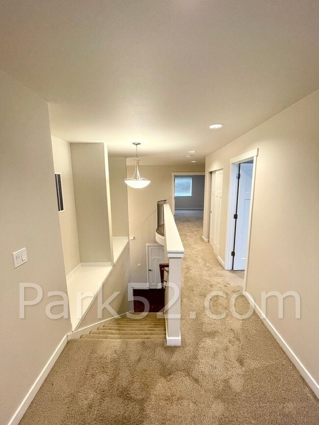 Building Photo - Half Off First Full Month! 4 Bedroom Single Family Home in Lacey