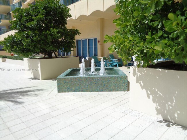 Building Photo - 2501 S Ocean Dr