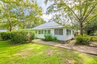 Building Photo - 222 W Myrtle Ave