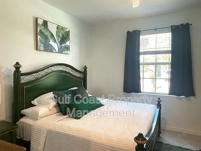 Building Photo - 11308 Pinot Dr