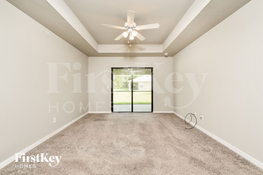 Building Photo - 1217 SW 15th St