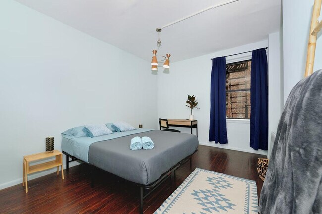 Primary Photo - 400 W 36th St.