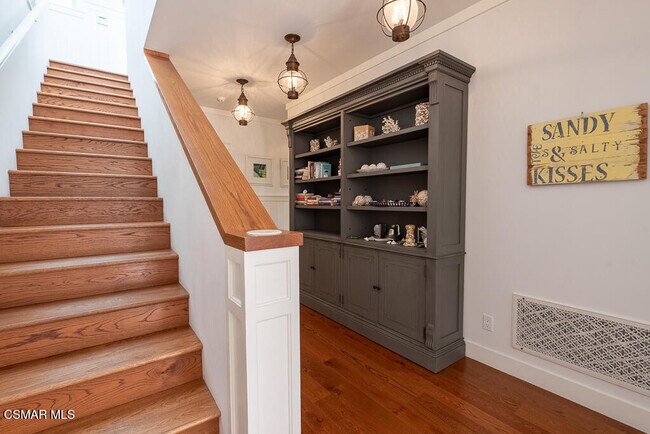 Building Photo - 33410 CA-1