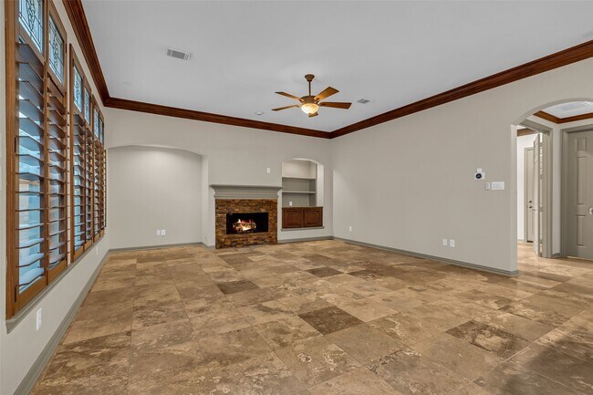 Building Photo - 19309 Whispering Grove E