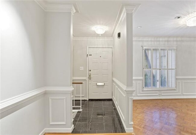 Building Photo - 36 Ivy Pkwy NE