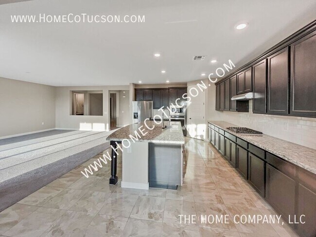 Building Photo - 9915 N Cardon Grande Trail