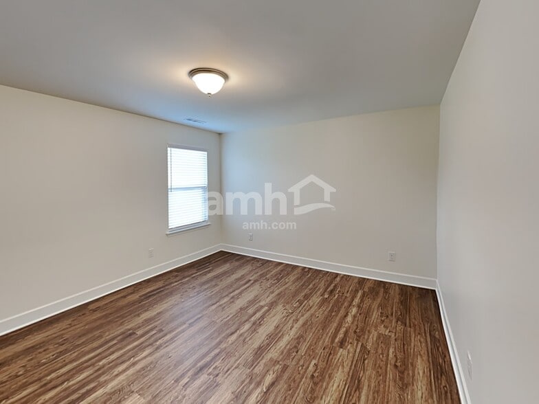 Building Photo - 3114 Esquire Dr