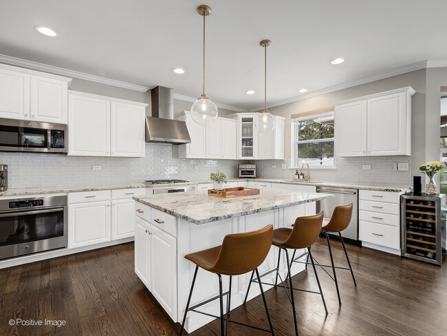 Building Photo - 212 S Wilmette Ave