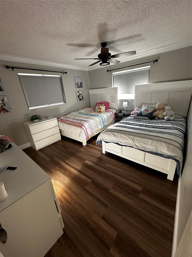 Building Photo - 6860 Calle Del Paz S