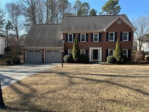 Building Photo - 2881 Wynford Dr S W