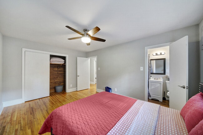 Building Photo - 6215 Robinson Church Rd