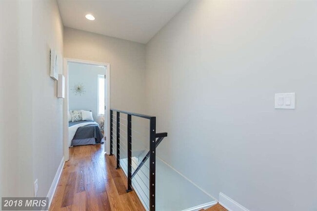 Building Photo - H Street Prime with 1/2 off the first month's rent!