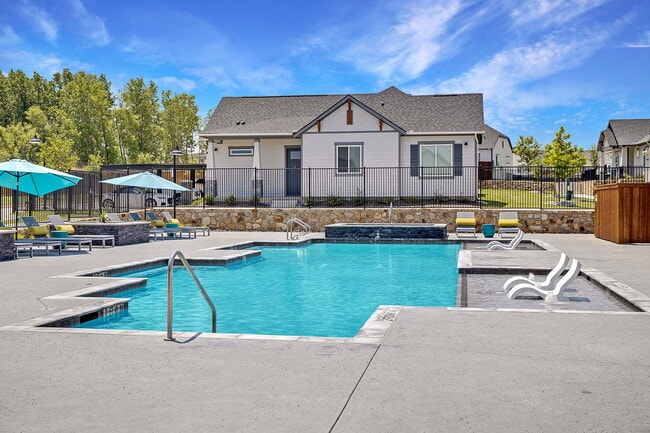 Building Photo - 7261 Borland Dr