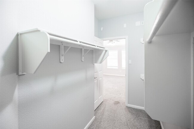 Building Photo - 13165 Snow Ln