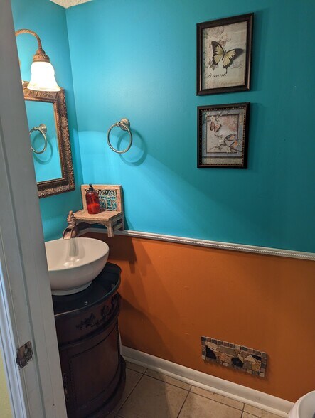 Building Photo - 4360 Stumberg Ln