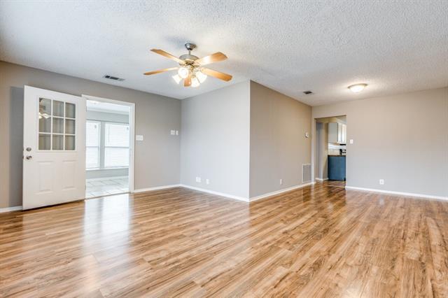 Building Photo - 312 Mockingbird Ln