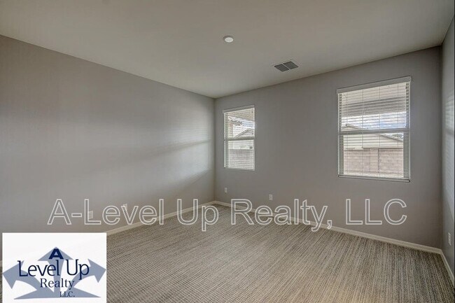 Building Photo - 8695 N Rome Ct
