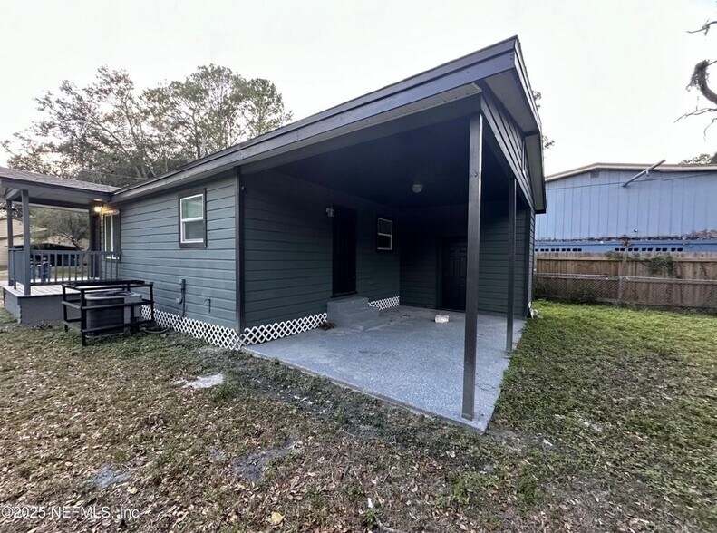 Primary Photo - 7381 Fernandina Ave