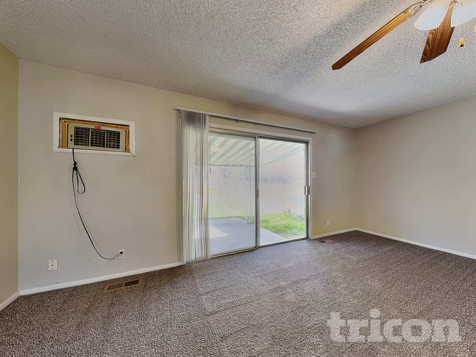 Building Photo - 1270 Kings Row