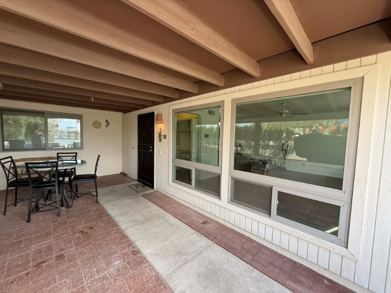 Building Photo - 348 W Via Del Heroe