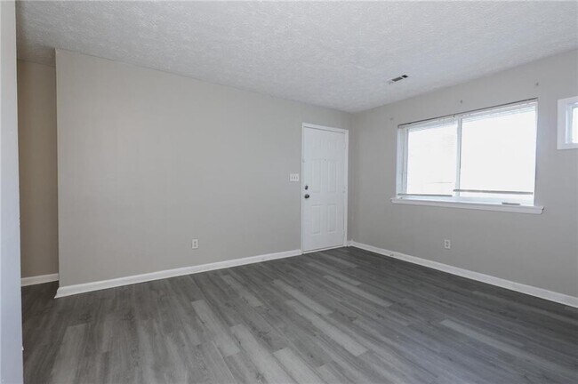 Building Photo - 2829 Belvedere Ln