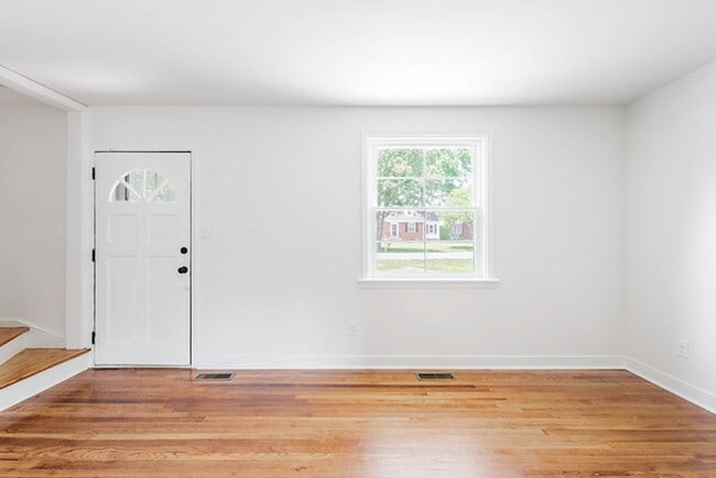 Building Photo - Great Completley renovated Cape Cod for Re...