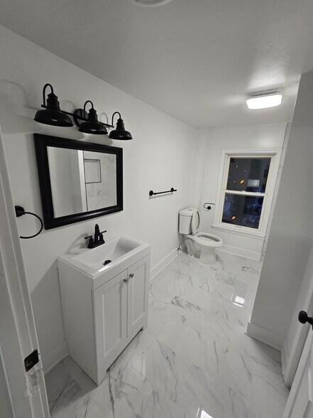 Building Photo - 20543 Gudith Rd