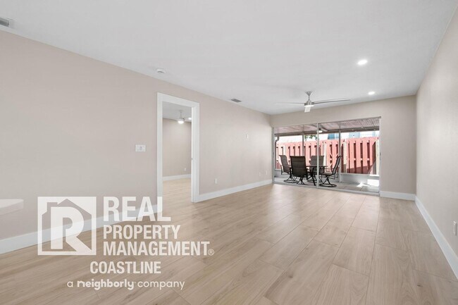 Building Photo - Luxurious Fully Renovated 2 Bed/2Bath Condo