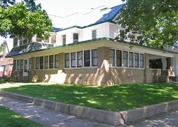 Primary Photo - 1402 Willis Ave
