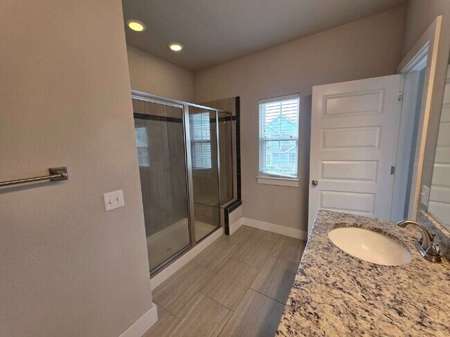 Building Photo - 6521 W Knoll View Way
