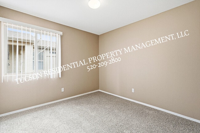 Building Photo - 8802 S Desert Valley Way