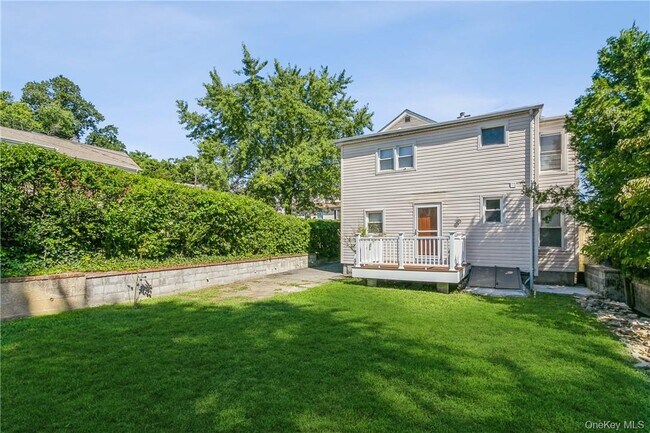 Building Photo - 156 Bellevue Pl