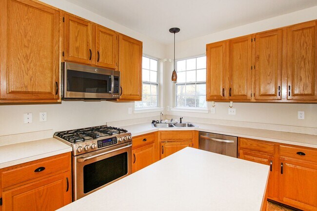 Building Photo - 3013 Mossy Creek Dr