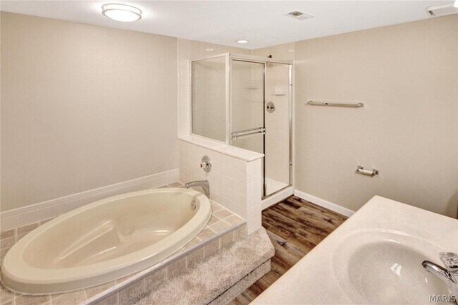 Building Photo - 121 Shirley Ridge Dr