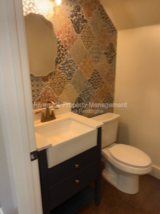 Building Photo - 2861 Carma Ct