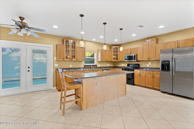 Building Photo - 156 Wilson Ave