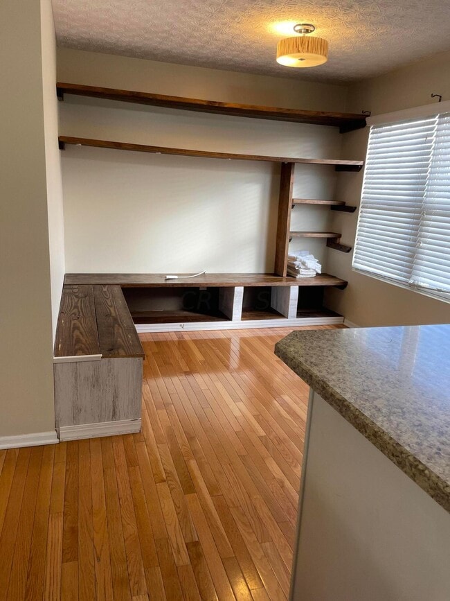 Building Photo - 5967 Canyon Creek Dr