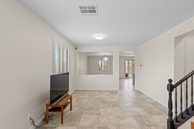 Building Photo - Beautiful West Vegas Home With Next Gen Suite