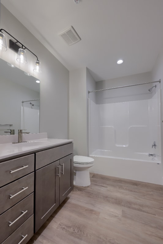 Building Photo - 117 W Main St