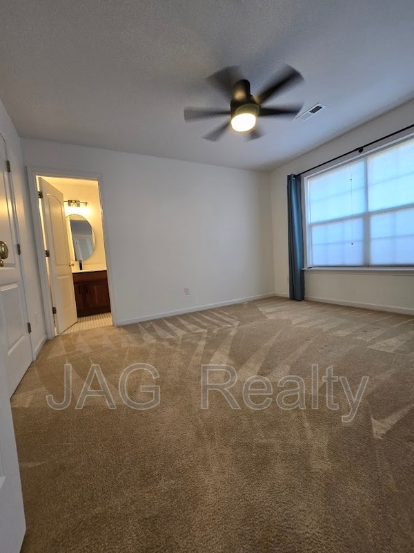 Building Photo - 3084 Sycamore Point Tr