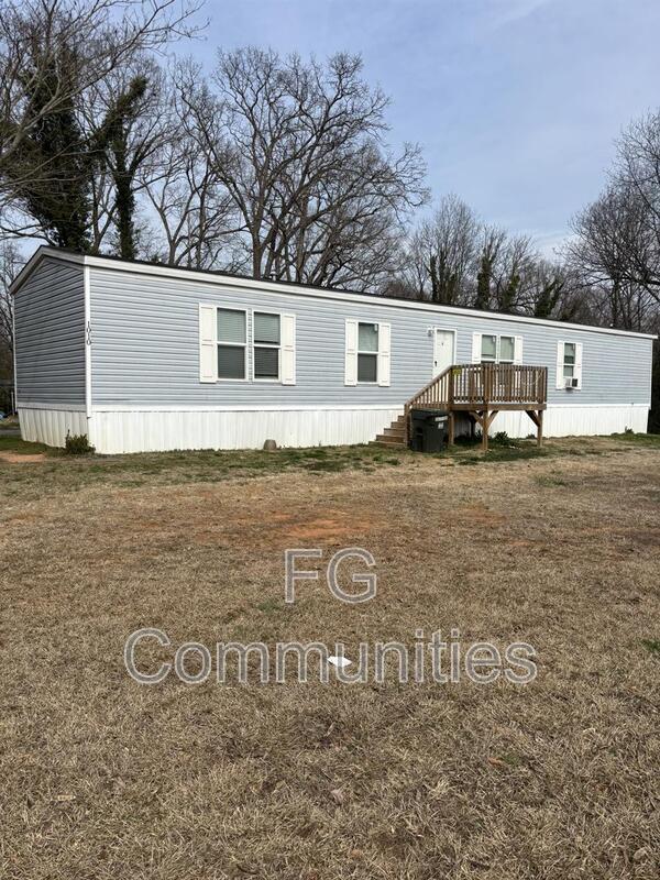 Building Photo - 1010 Old Church Rd