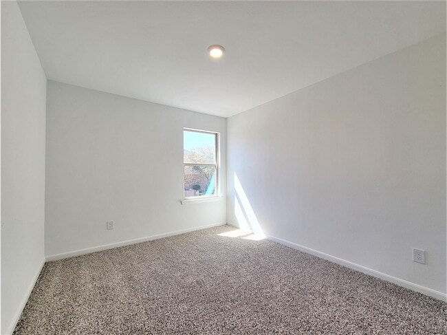 Building Photo - 151 Island Blvd